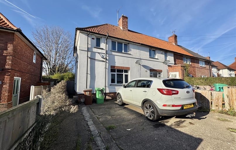 Aston Avenue, Lenton Abbey, Nottingham - Image 1